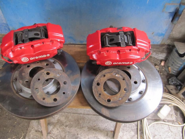 358609510_8_1000x700_brembo-ot-bmw-e38-_rev005.thumb.jpg.79c8586212d8fbc06083a2901d9f462a.jpg